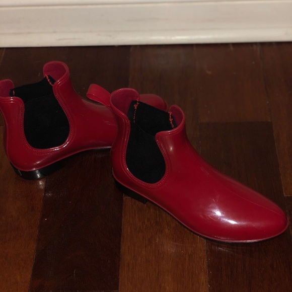 NWOT Red RAIN BOOTS 🌧 - Picture 4 of 6
